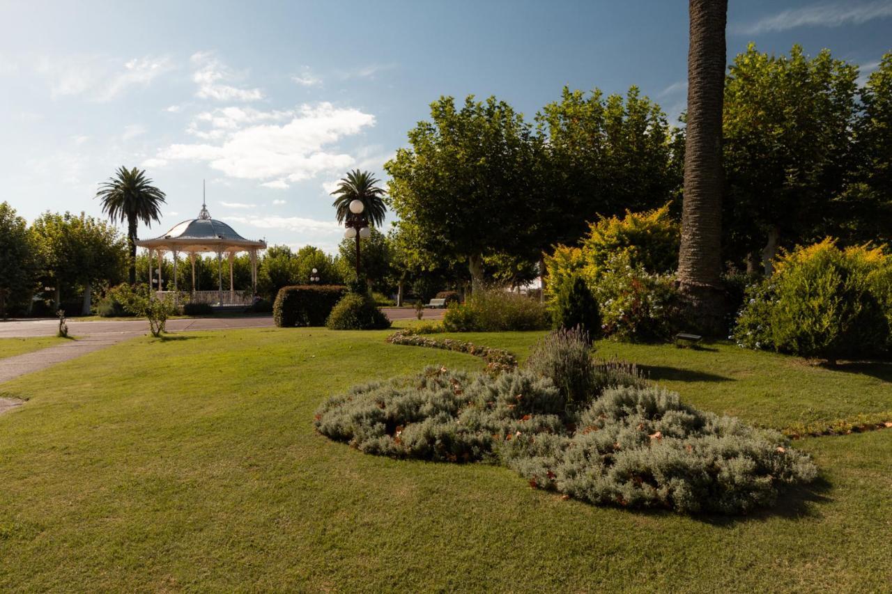 Gran Hotel Fray Bentos Exterior photo